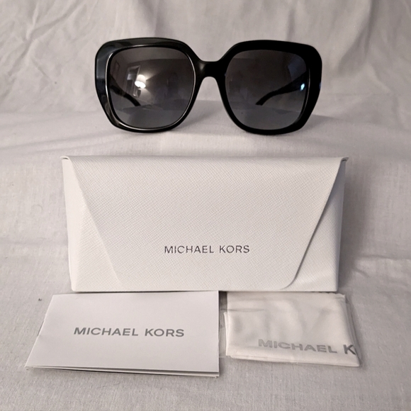 Blk Michael Kors Sunglasses - Picture 1 of 4